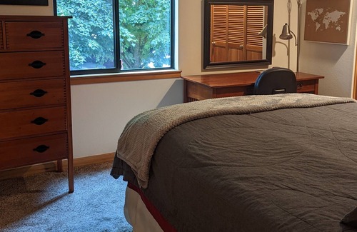 Old Town Chinatown Apartment | Downtown Portland condo with nearby parking spot