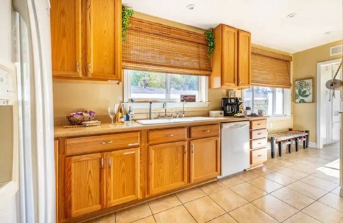 Downtown Riverside House | Downtown Riverside BOHO Retreat