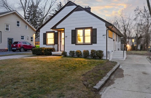 Rochester House | Downtown Rochester Blissful Condo Haven