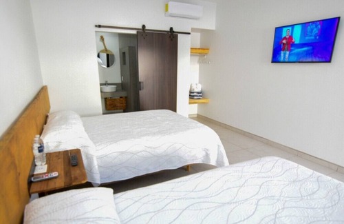 Primera Seccion House | Downtown San Felipe Hotel Marea Baja #9