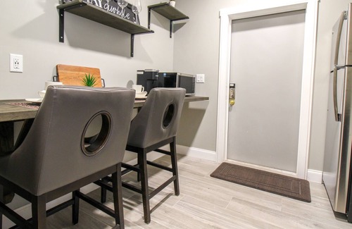 Park East Condo | Downtown Sarasota, Speakeasy