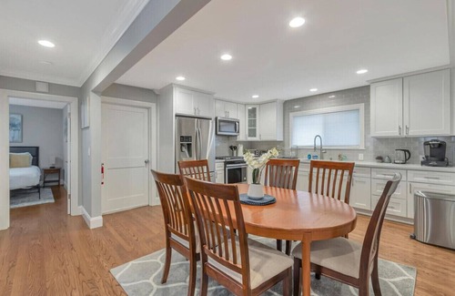 Northside House | Downtown SJ l Silicon Valley l 3 Bedroom Home