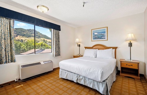 San Luis Obispo Hotel | Downtown SLO Inn - San Luis Obispo