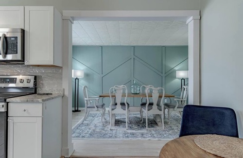 Elizabethtown House | Downtown Stay