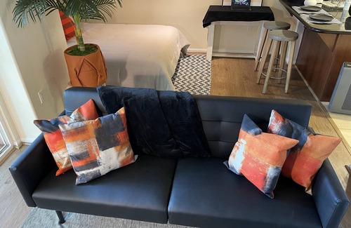 City West Apartment | Downtown Studio near Staple Center and LA Live