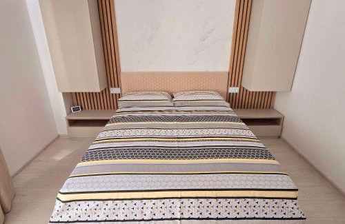 Ramnicu Valcea Apartment | Downtown Studio