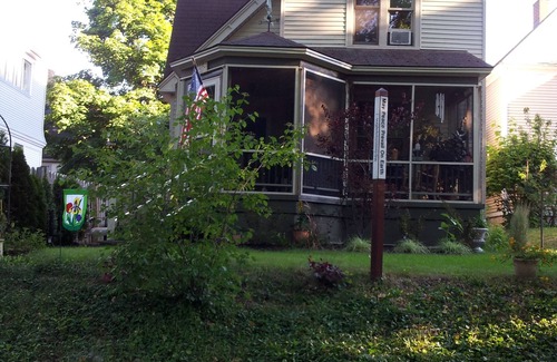 Traverse City House | Downtown TC