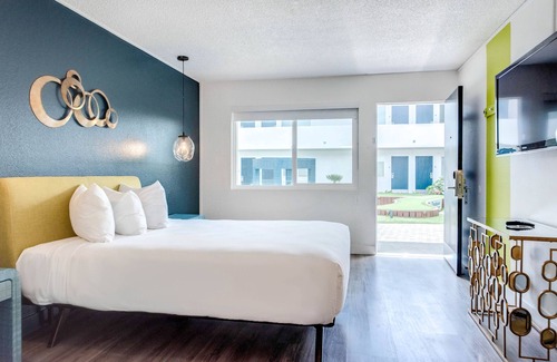 Downtown Las Vegas Hotel | Downtowner Boutique Hotel