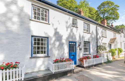Helford House | Dowr Penty