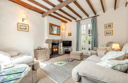 Helford House | Dowr Penty