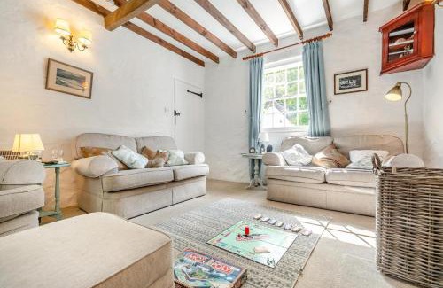 Helford House | Dowr Penty