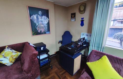 El Tambo Apartment | Dpto Amplio, TV75in, Cochera, Céntrico y BBQ