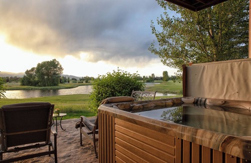Victor House | Dragonfly Cabin. Luxury in Teton Springs, Victor, ID. A/C, Hot Tub, High Tech