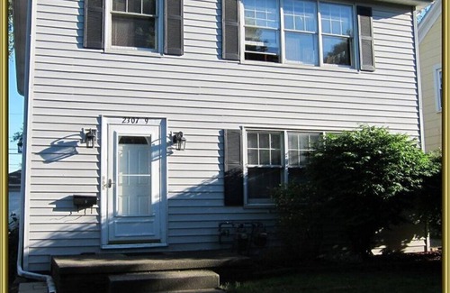 Toledo Apartment | Dragons Roost a cheerful 2 bedroom home in Toledo