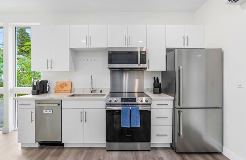 Capitol Hill House | Dragonstone Sweet Suite