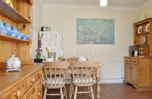 Abergavenny House | Draig's Cottage