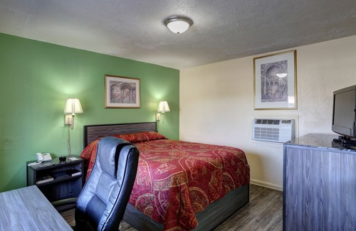 South Nashville Hotel | Drake Inn