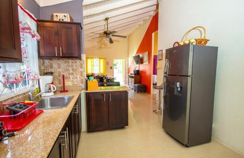 St. Ann's Bay House | Drax Hall 2 Bed Villa Getaway 24hrs security