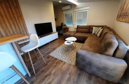 City Center Apartment | Dream Home, FREE GARAGE