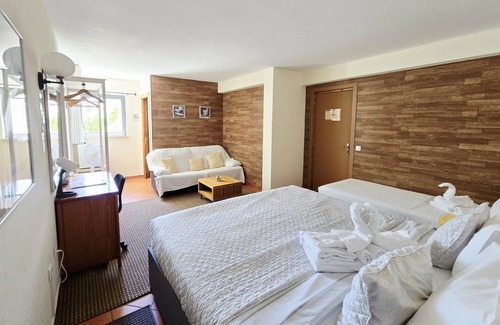 Funchal Bed & Breakfast | Dream Lagos B&B