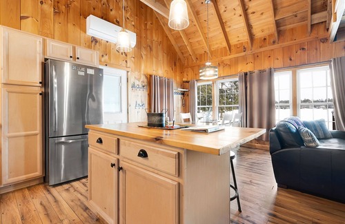 Bridgton House | Dream Lakefront Modern Cabin