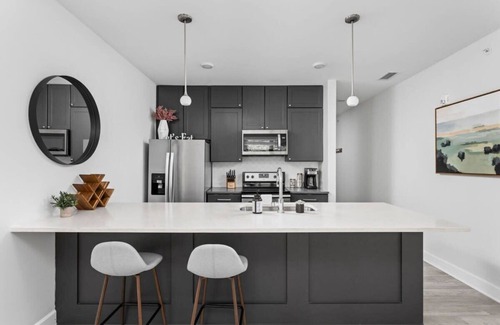 Meridian-Kessler Apartment | Dream Midtown 1BR in Meridian Kessler CozySuites