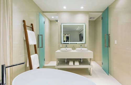 Central Park South Hotel | Dream Midtown, by Hyatt