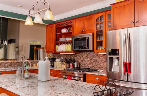 Raleigh House | Dream Retreat near Gipson Play Plaza @ Dix Park Downtown Raleigh & NCSU