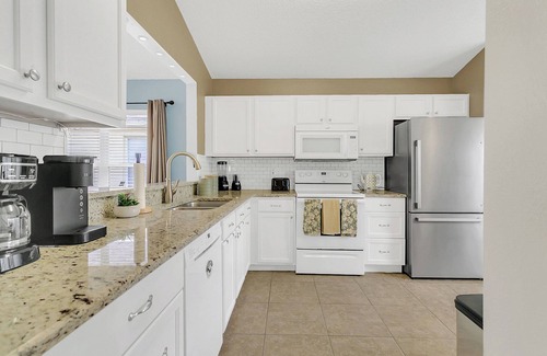 Westridge House | Dream Stay Orlando with pool and movie theater. Minutes away from Disney World