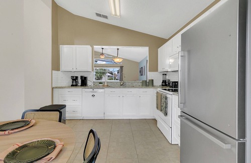 Westridge House | Dream Stay Orlando with pool and movie theater. Minutes away from Disney World