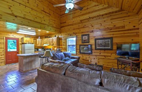 Mountain View House | Dream Valley Mountain View Cabin with Covered Porch!