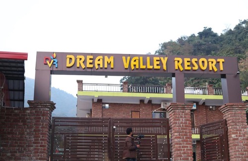 Dehradun Hotel | Dream Valley Resort Dehradun