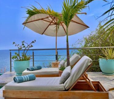 Puerto Angel Villa | DREAM VILLA OVERLOOKING THE PACIFIC with a PRIVATE POOL OASIS LA VITA E' BELLA