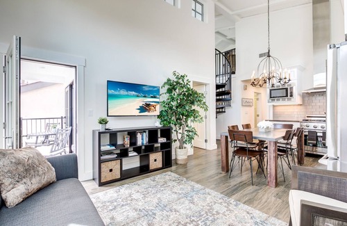 Corona del Mar Condo | *Dreamers Landing!*Luxury in Corona Del Mar*Park & Beach*Ocean Side of PCH*