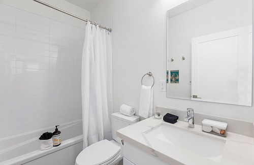 Capitol Hill House | Dreamfyre's Ancient Dragon Horn Suite