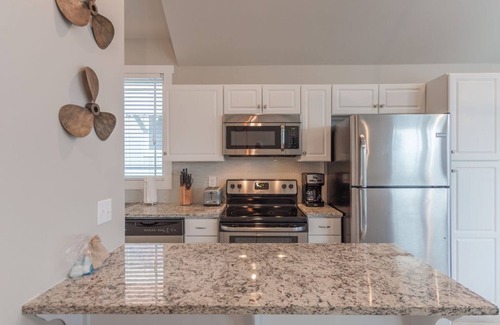 Jacksboro Cottage | Dreaming of your summer vacation?