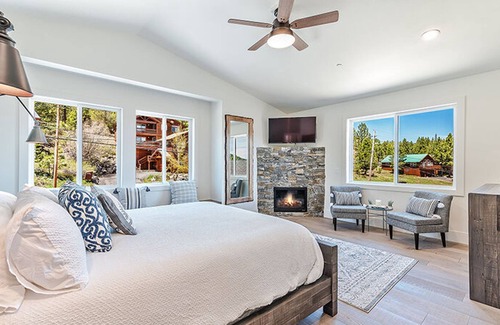 Truckee House | Dreams and Streams by Tahoe Mountain Properties