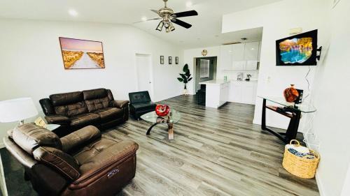 Englewood East House | Dreams Rentals 1