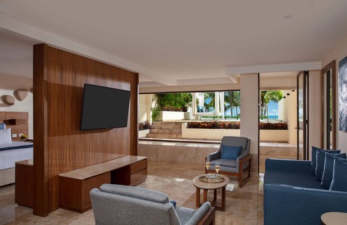 Punta Cancun Resort | Dreams Sands Cancun Resort & Spa - All Inclusive
