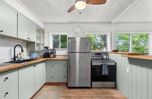Bala Cottage | Dreamscape Cottage with Sauna, Waterfront, Fire Pit