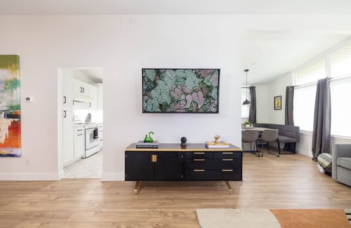 Sunset View House | Dreamwood: Mins 2 Opry, Airport & Broadway