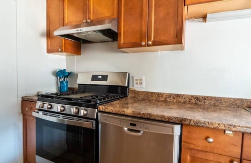 Hillsdale House | Dreamy 6 Bedroom House, Come Enjoy Hillsdale!