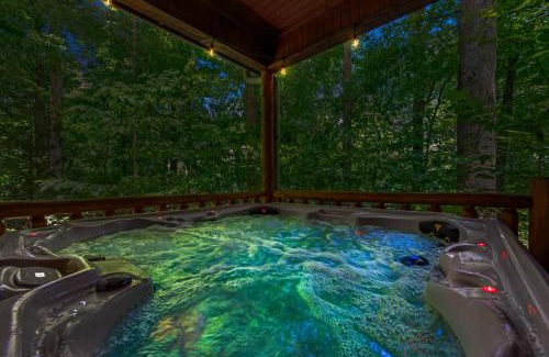 Townsend House | Dreamy Cabin & Outdoor Oasis! Mins to Nat'l Park!