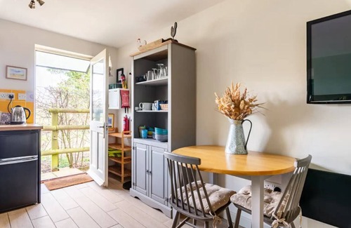 Beccles Cottage | Dreamy Fieldview Country Cottage