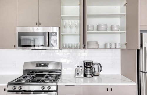 Hoboken Apartment | Dreamy Hoboken 1BR w/Elevator, Gym, Terrace & Courtyard, by Blueground