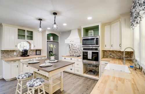 Bruno Cottage | Dreamy Lead Hill Cottage w/Fire Pit & Hammock!