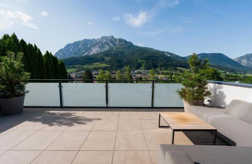 Groebming Apartment | Drei Berge Blick - Moderne Ferienwohnung mit Panorama-Terrasse in Gröbming