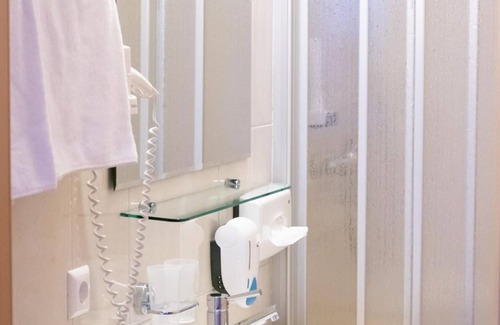 Feld am See House | Dreibettzimmer - Strandhotel Burgstaller