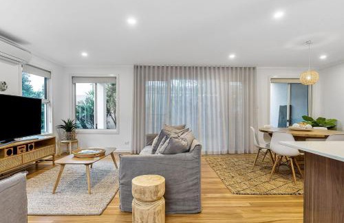 Byron Bay Villa | Drift - 3 BR home near town & beach with pool