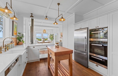Waitahanui House | Drift @ 5 Mile Bay - Taupo